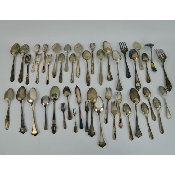 Large Lot 44 Vintage Antique Silverware Flatware Mixed Brands Patterns - Picture 14 of 16